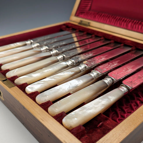 約 1890 年英國古董白色珍珠手柄甜點餐具 10 對套裝木盒裝